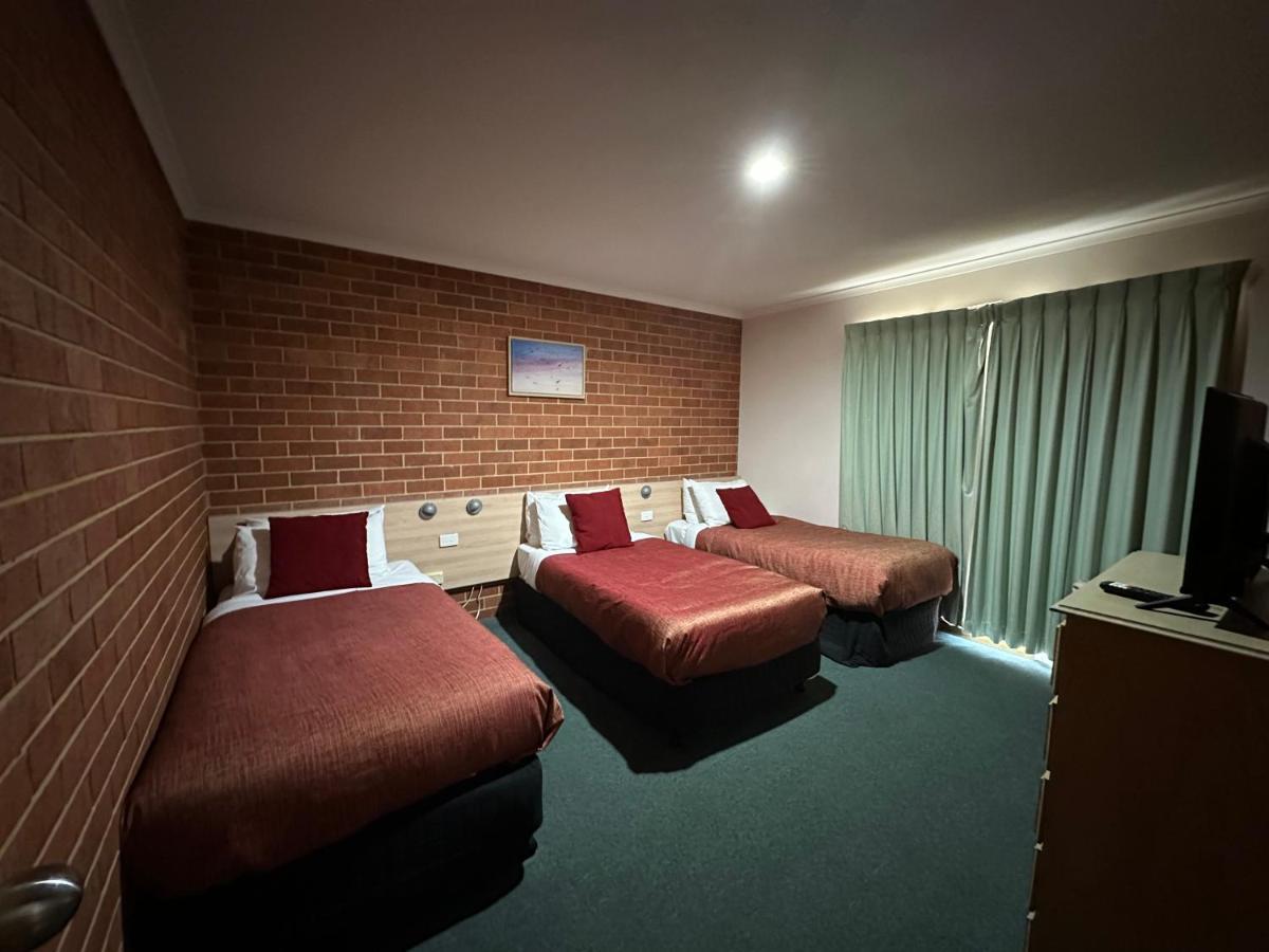 Rose Garden Motel Джилонг Екстериор снимка