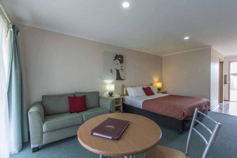 Rose Garden Motel Джилонг Екстериор снимка